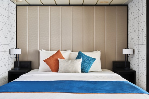 Marella Cruises Marella Discovery 2 Executive Suite ©Marella Cruises 3.jpg